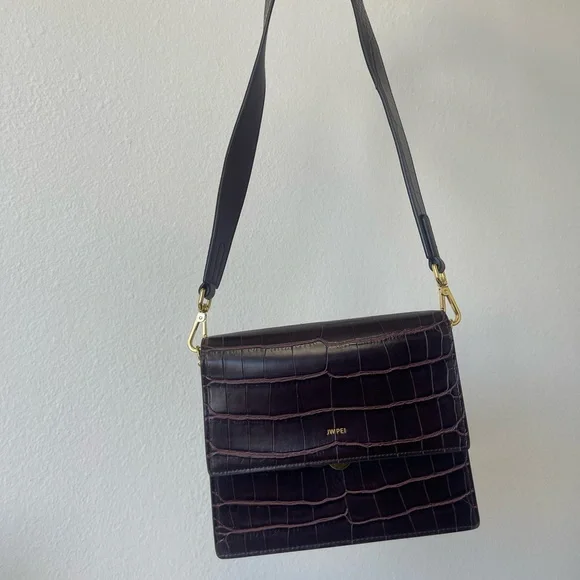 JW PEI BROWN CROC PURSE - Picture 7 of 10